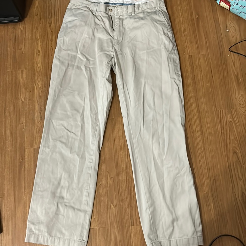 Polo Ralph Lauren relaxed fit khaki pants 33x32 MAKE OFFER I usually accept!